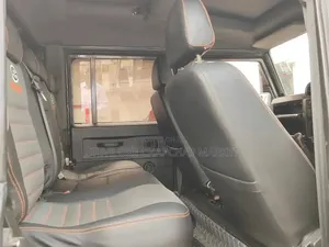 Land Rover Defender Puma 110 2.4 TD 2012 Gray