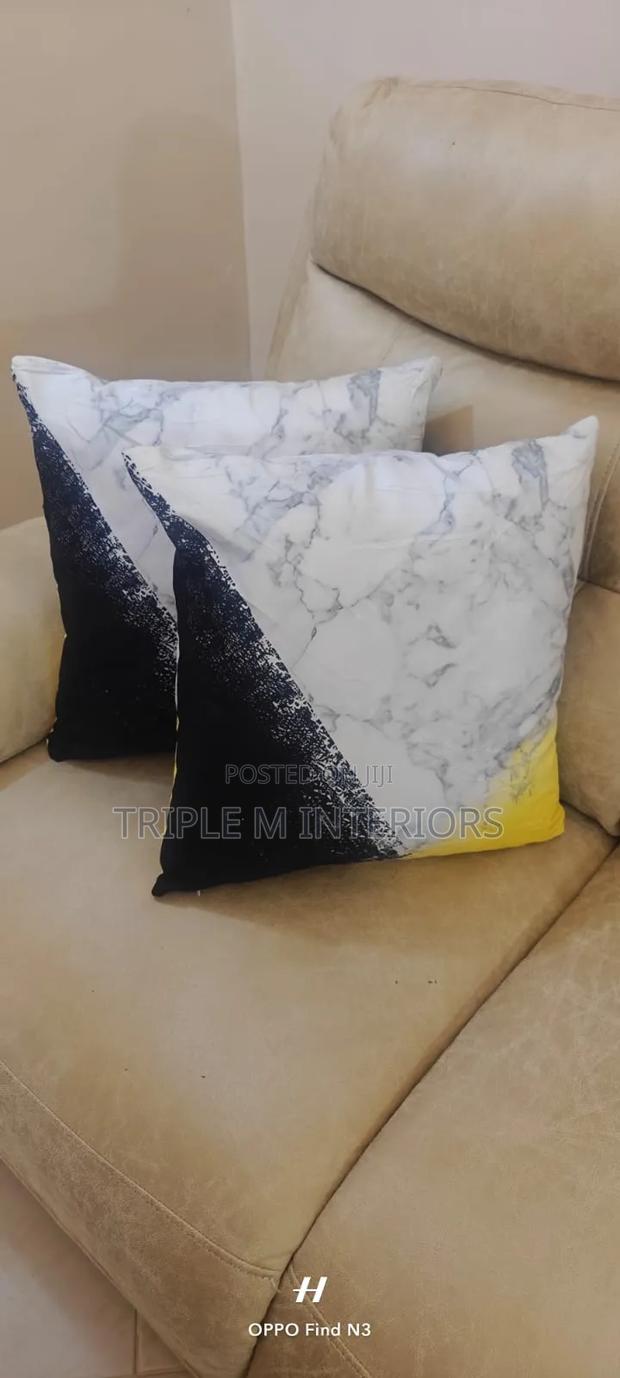 A Design Meant to Tie Two Different Room Colors Together. - main view