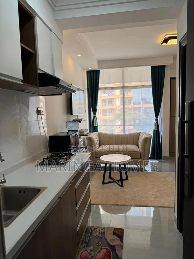 Modern Studio Airbnb in Lavington