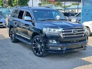 Toyota Land Cruiser 4.6 V8 ZX 2019 Matt Black