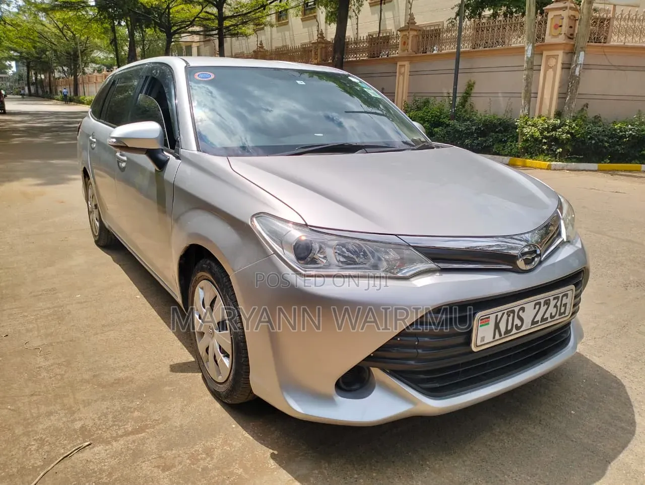Toyota Corolla Fielder 2017 Silver
