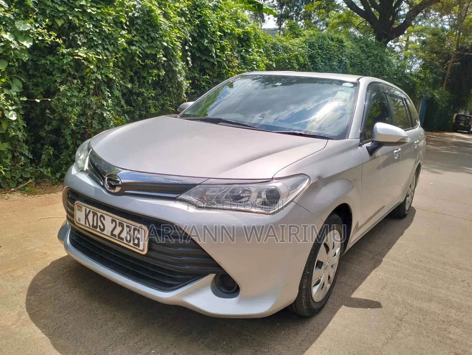 Toyota Corolla Fielder 2017 Silver