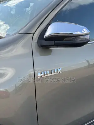 Toyota Hilux 2020 Green