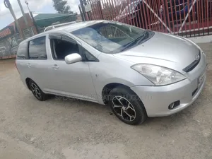 Toyota Wish 2004 Silver