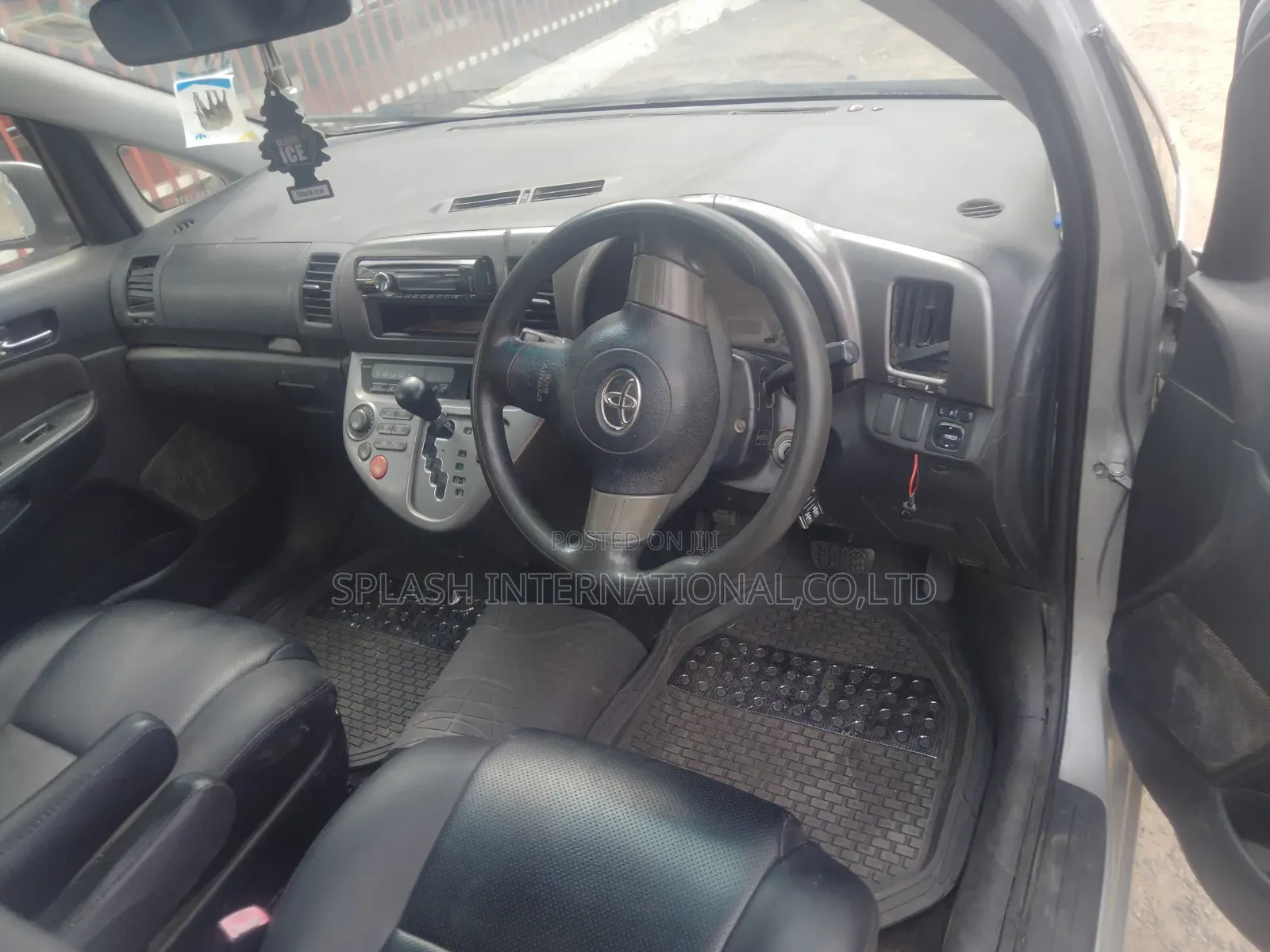 Toyota Wish 2004 Silver