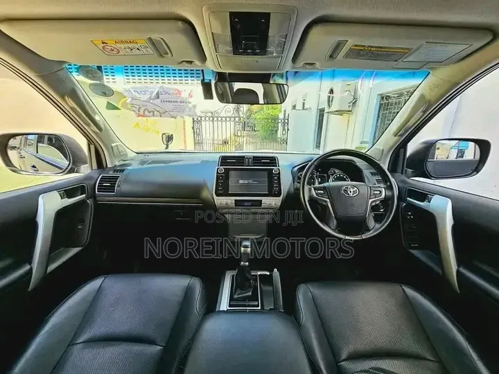 Toyota Land Cruiser Prado 2.8 2019 Black