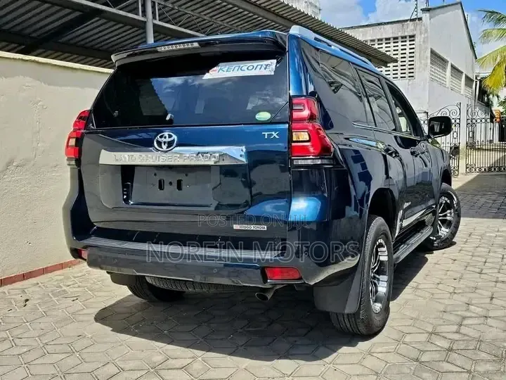 Toyota Land Cruiser Prado 2.8 2019 Black