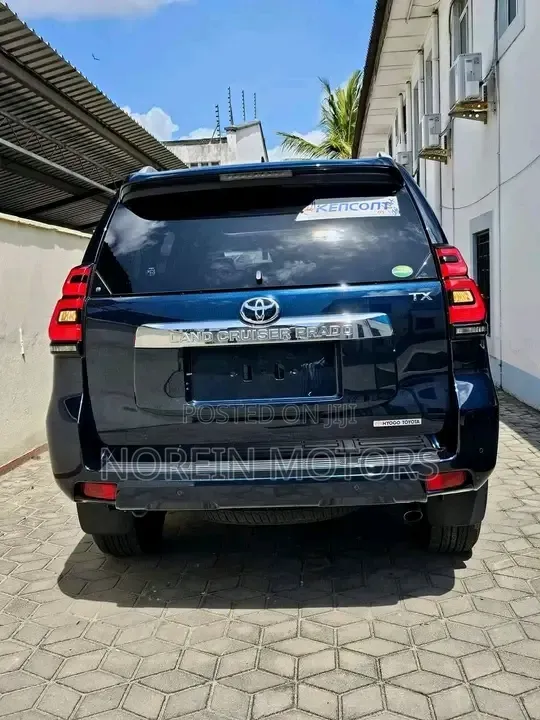 Toyota Land Cruiser Prado 2.8 2019 Black