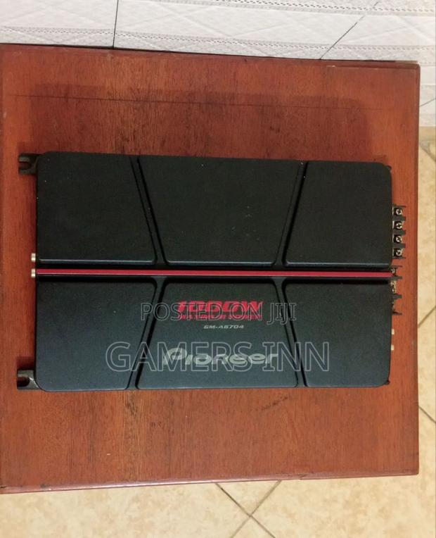 Pioneer 1000w Gm-A6704 Amplifier - thumbnail 2