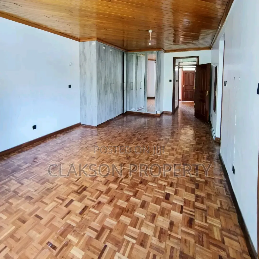 5bdrm Townhouse / Terrace in Lavington, Valley Arcade for rent