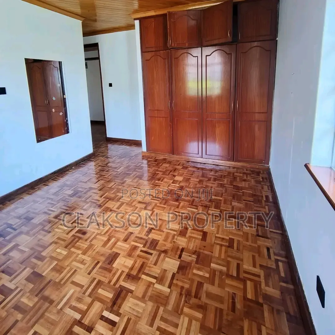 5bdrm Townhouse / Terrace in Lavington, Valley Arcade for rent