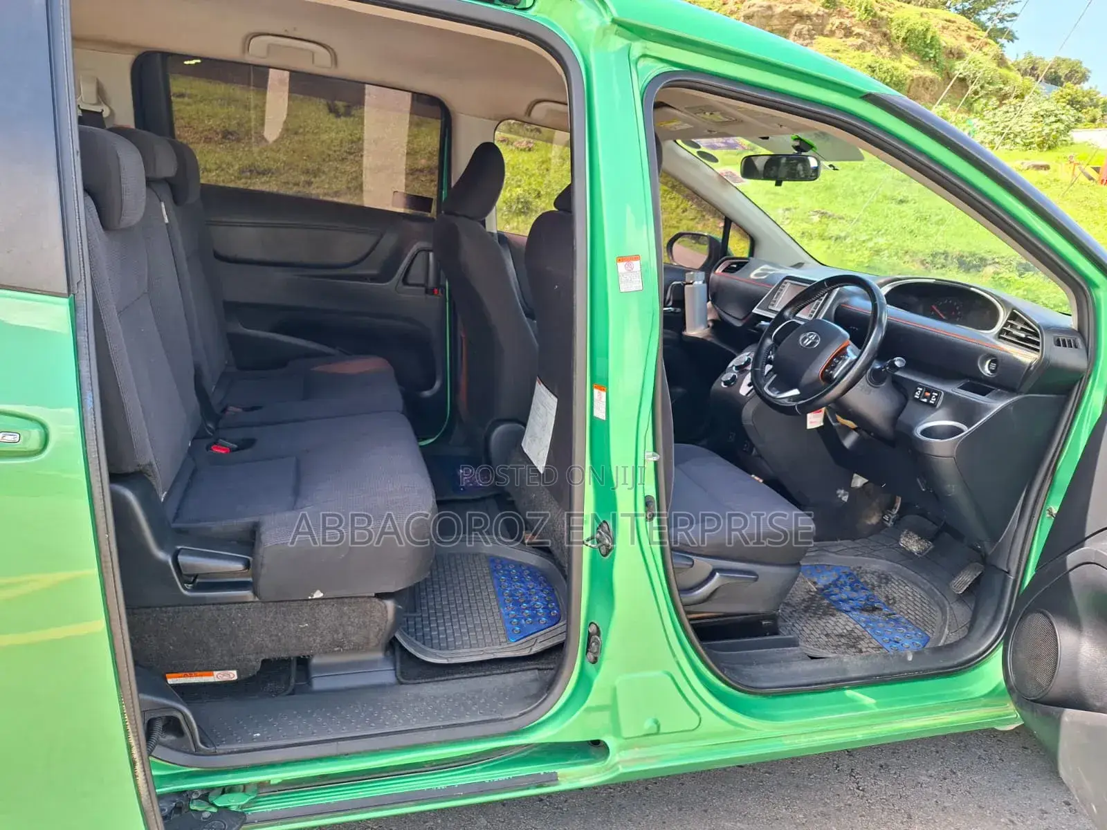 Toyota Sienta 2018 Green