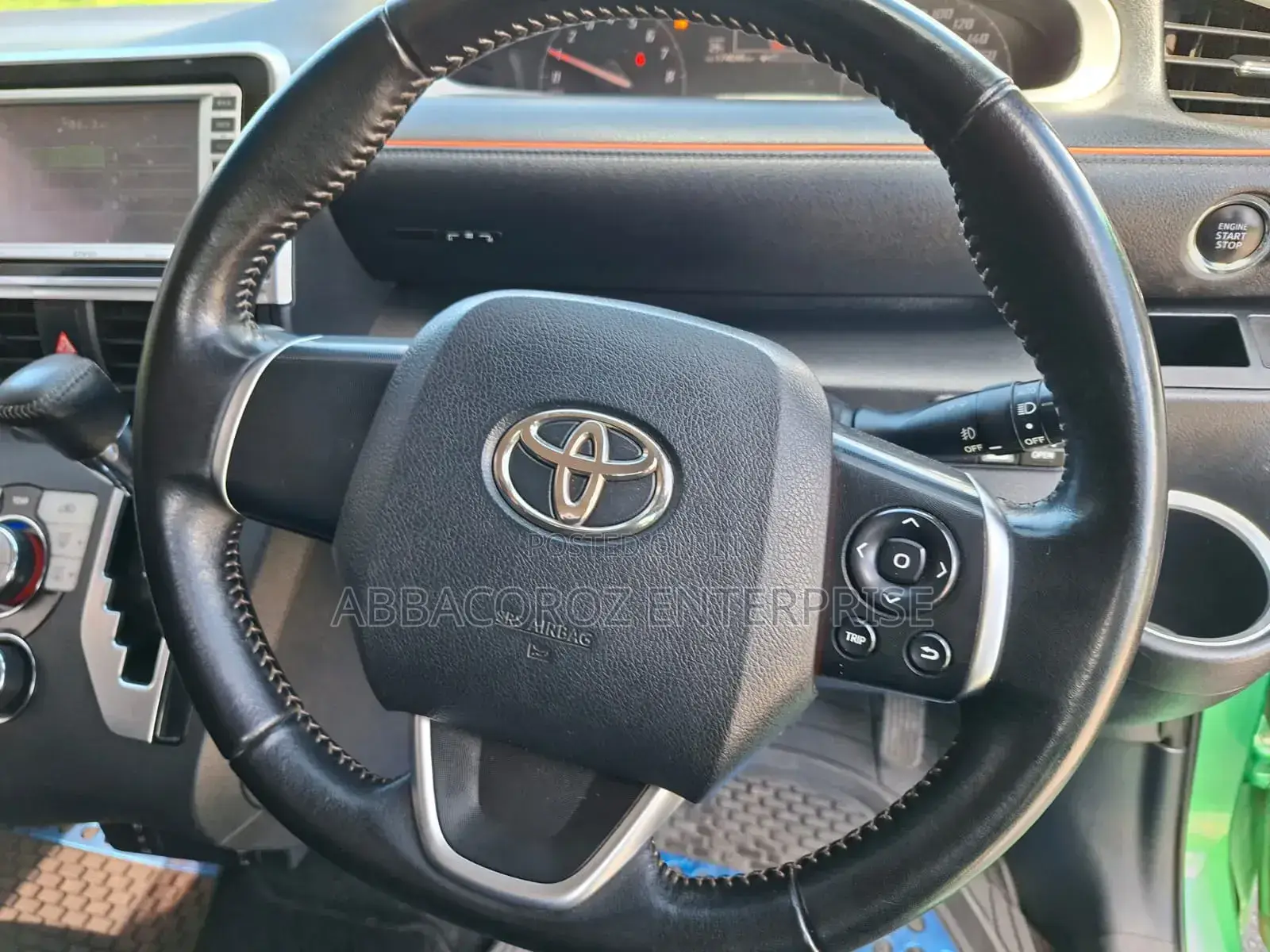Toyota Sienta 2018 Green