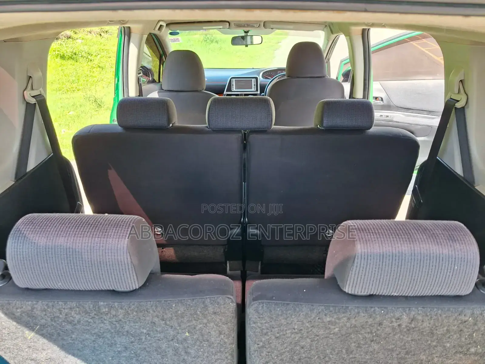 Toyota Sienta 2018 Green