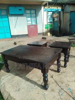 Amazing New Table Set, Good for Home or Office