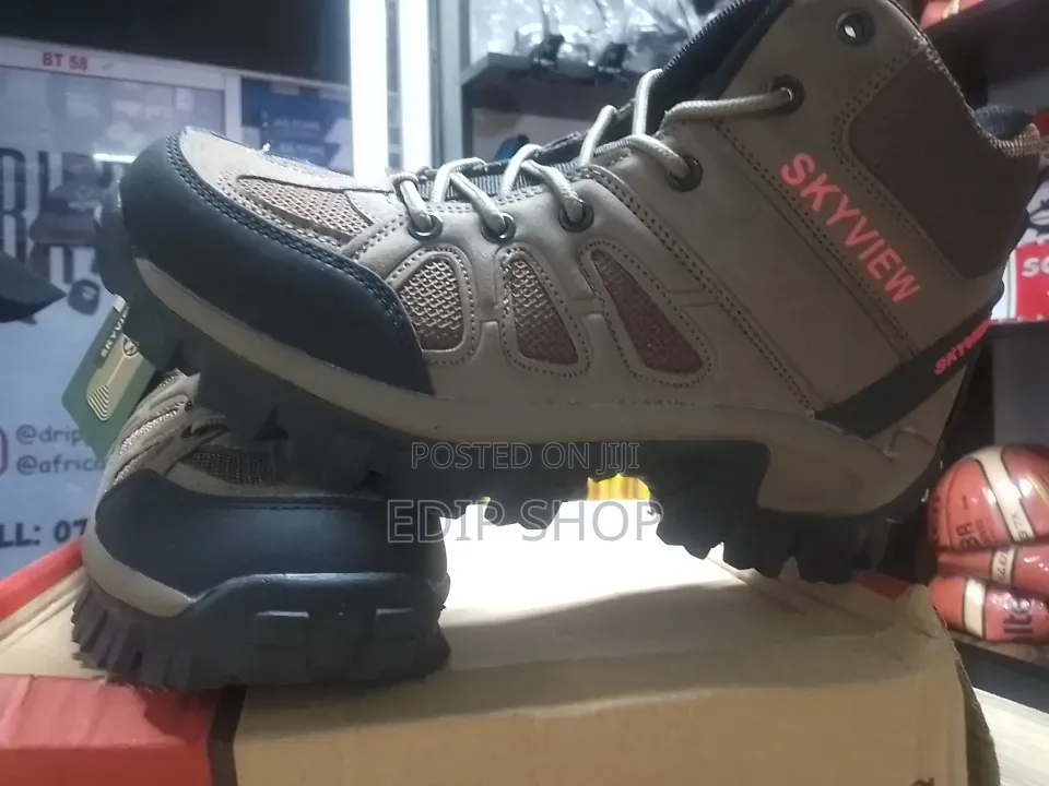 Heavy Duty Hiking Boots