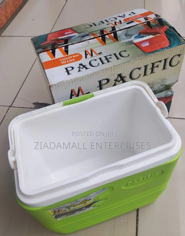 Cooler Box 10 Litres Capacity,Cool Anywhere With Pacific 10l Cooler