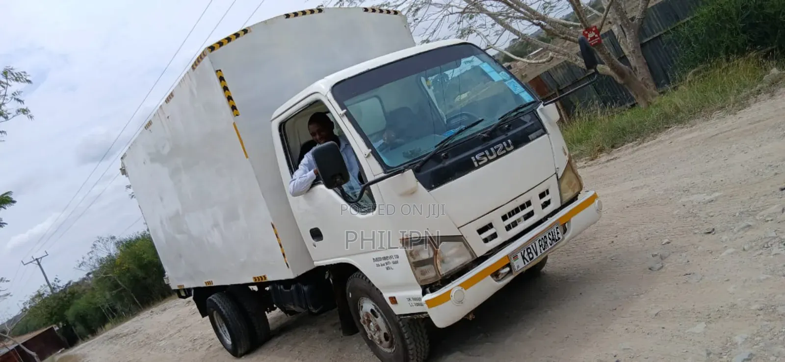 Isuzu NKR Local Canter