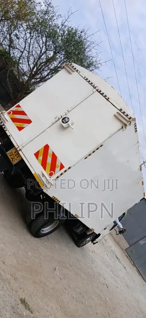 Isuzu NKR Local Canter
