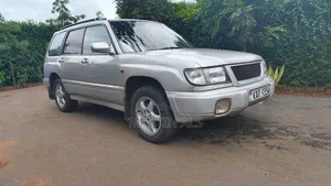 Subaru Forester SF 2.0 1999 Silver