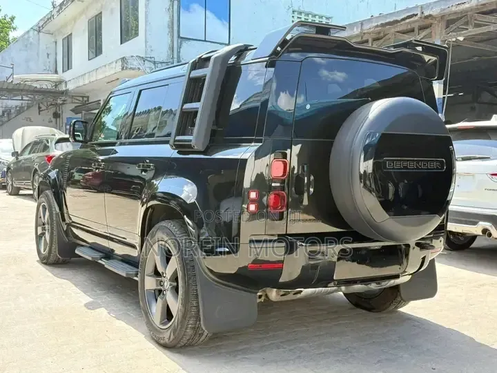 Land Rover Defender 2022 Matt Black