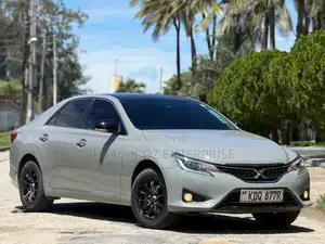 Toyota Mark X 2015