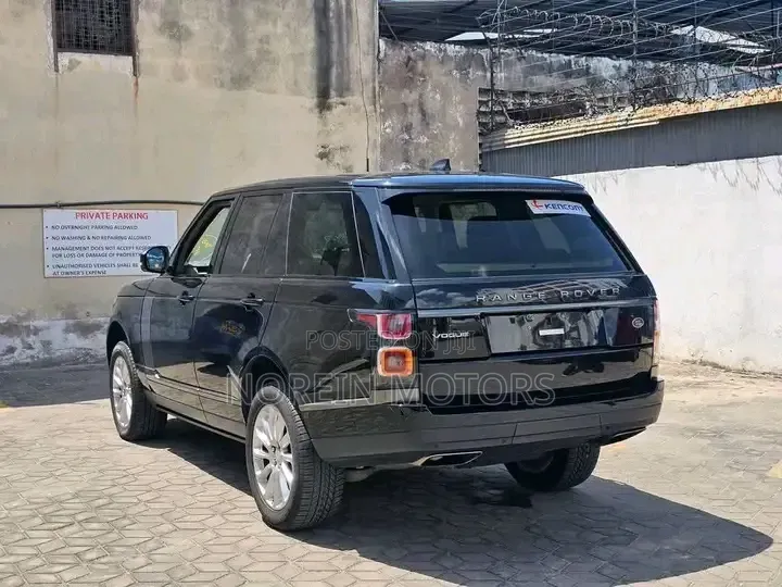 Land Rover Range Rover Vogue 2019 Black