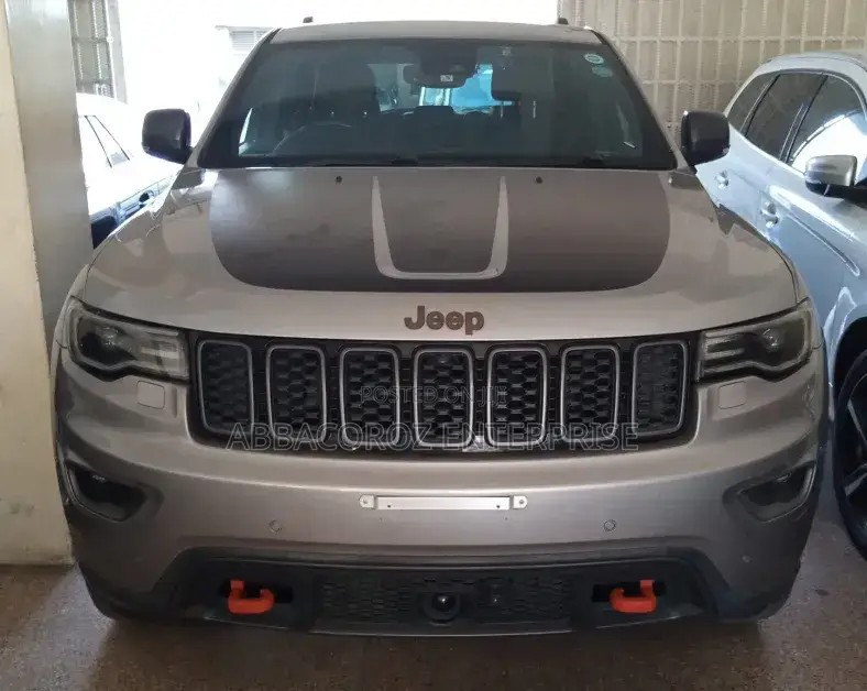 Jeep Grand Cherokee 2017 Silver