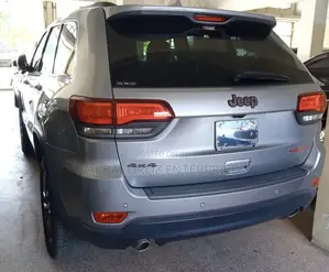Jeep Grand Cherokee 2017 Silver