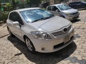 Toyota Auris 2012 White