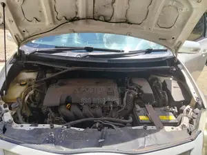 Toyota Auris 2012 White