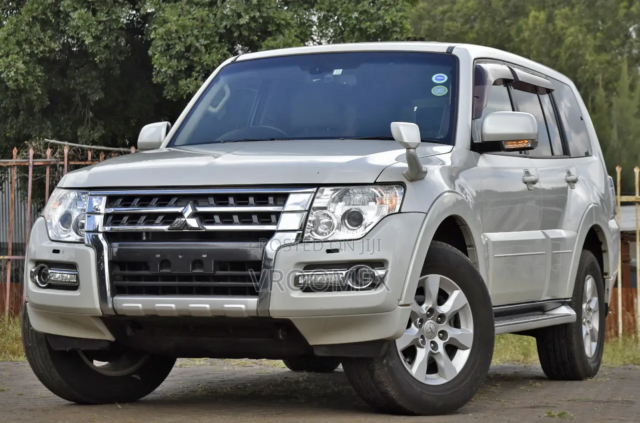 Mitsubishi Pajero Exceed 2018 White