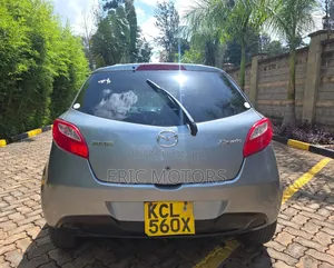 Mazda Demio 2010 Silver