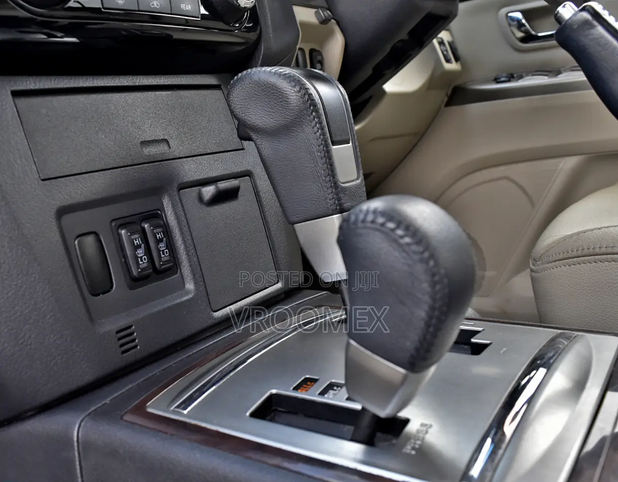 Mitsubishi Pajero Exceed 2018 White