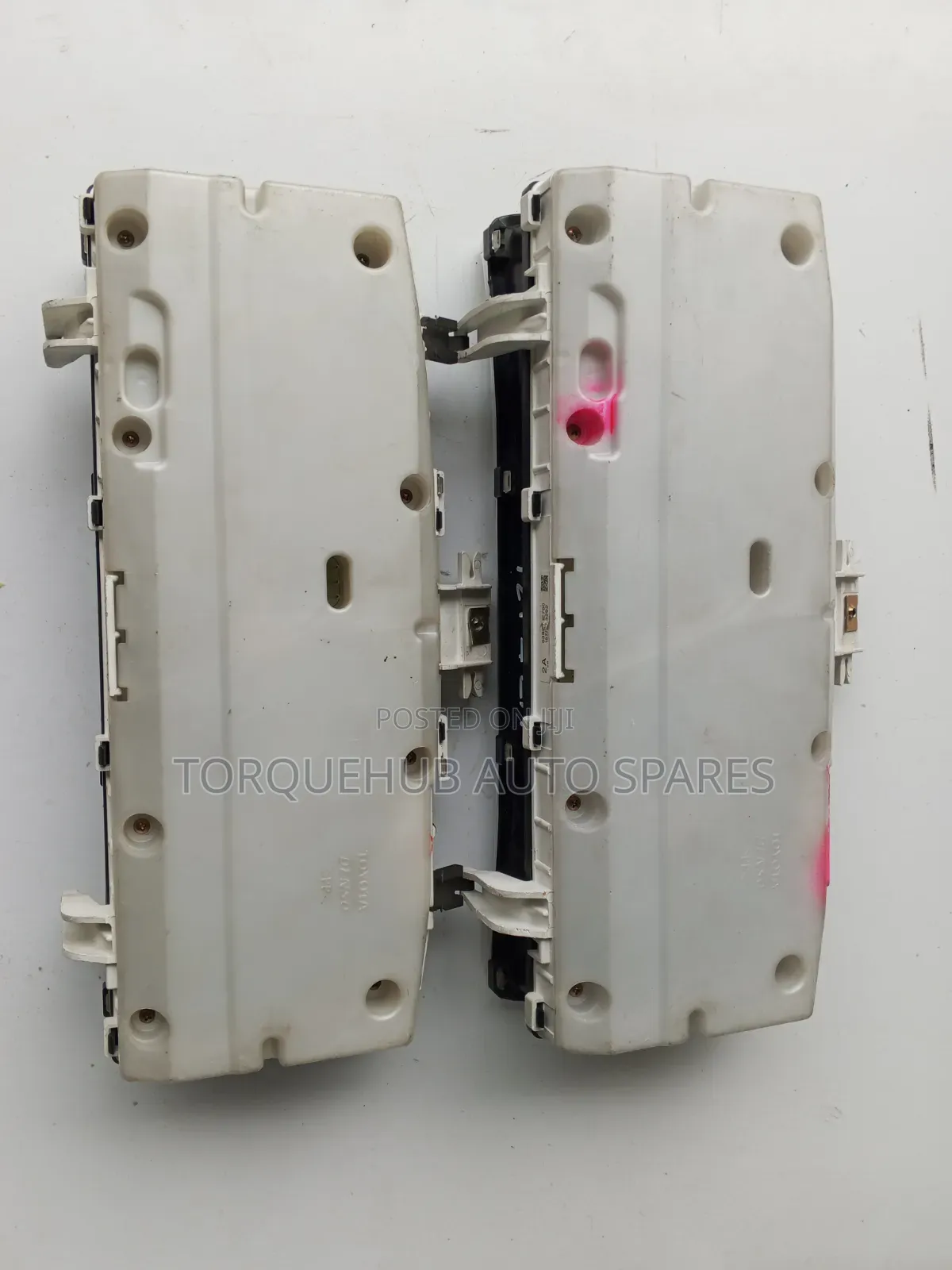 Toyota Nze/Fielder/Runx Clock