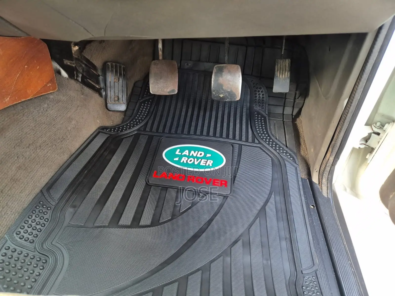 Land Rover Discovery 1997 White