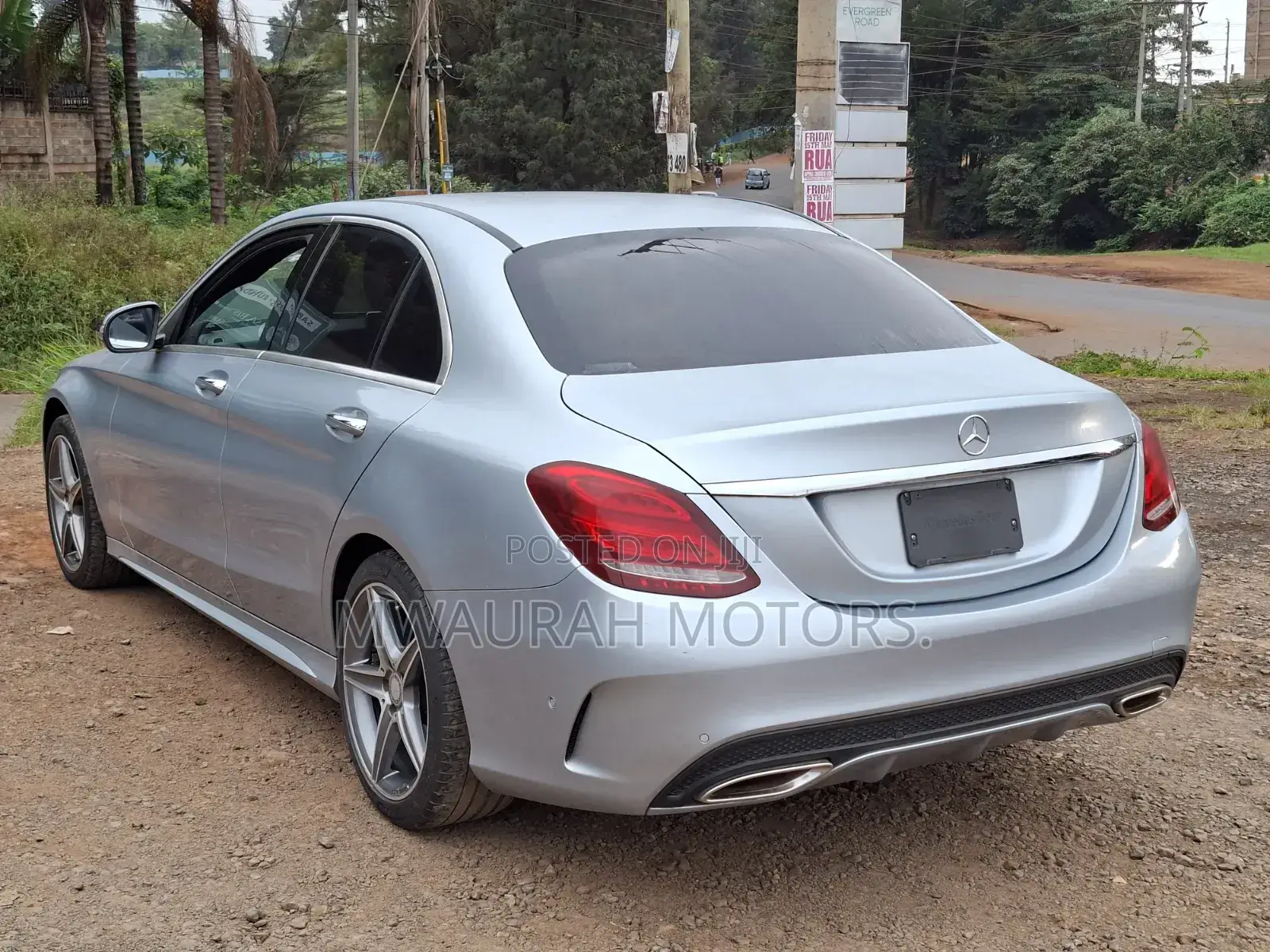 Mercedes-Benz C200 2016 Blue