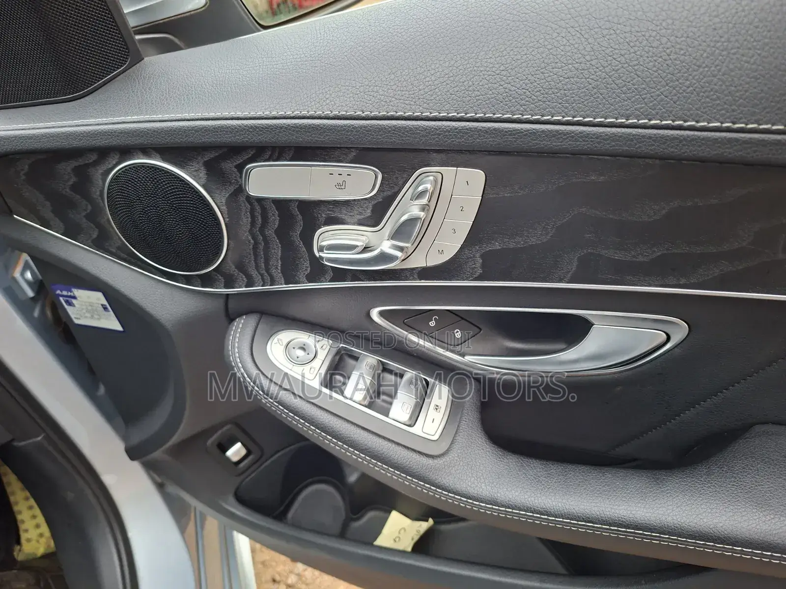 Mercedes-Benz C200 2016 Blue