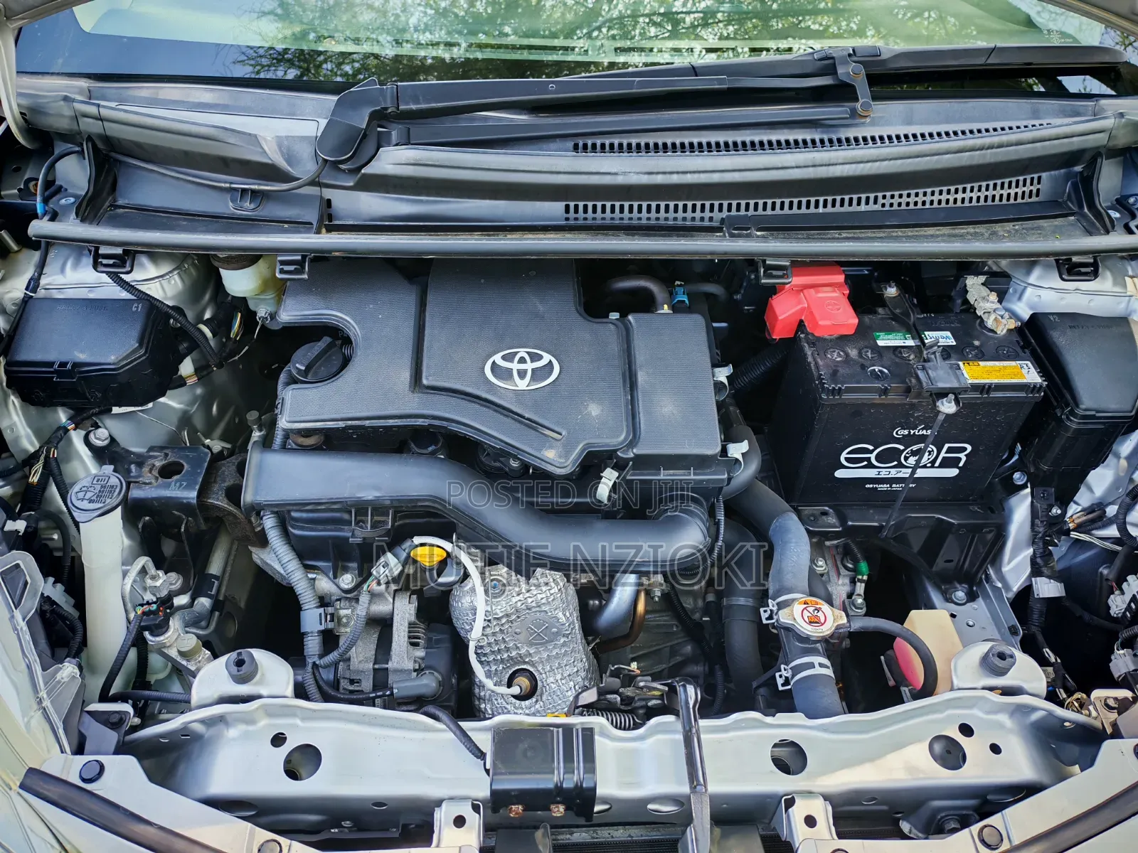 Toyota Vitz 1.0 FWD 5dr 2019 Silver