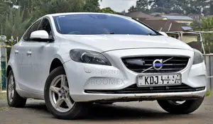 Volvo V40 2015 White
