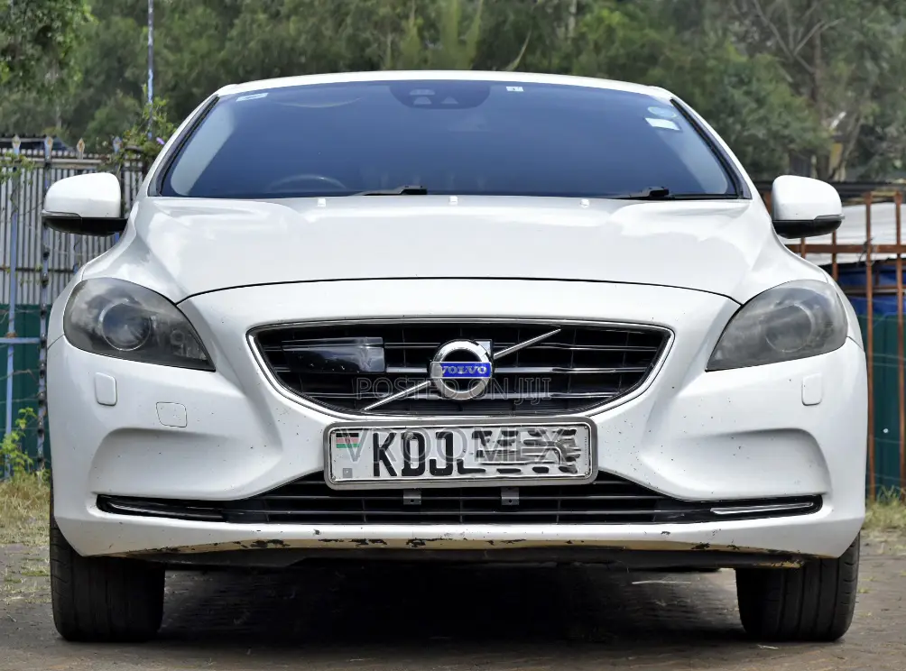 Volvo V40 2015 White