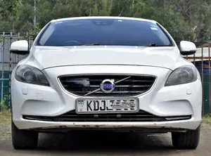 Volvo V40 2015 White