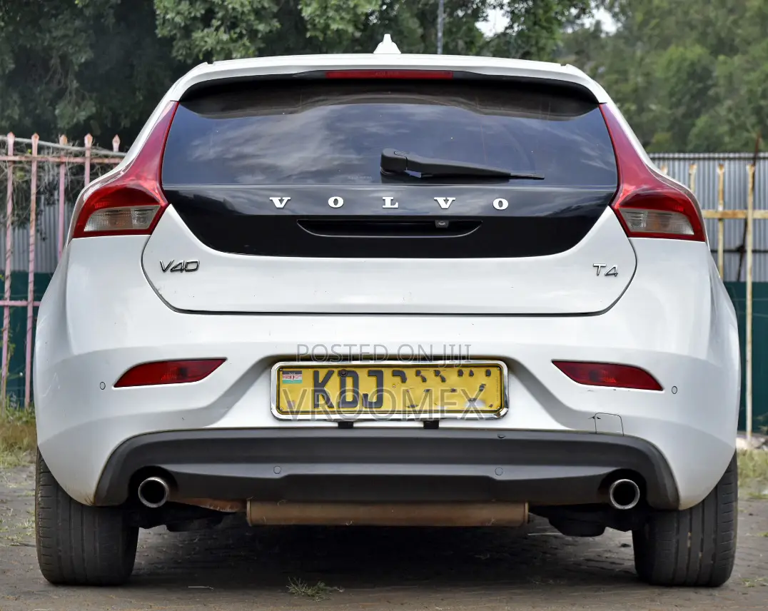 Volvo V40 2015 White