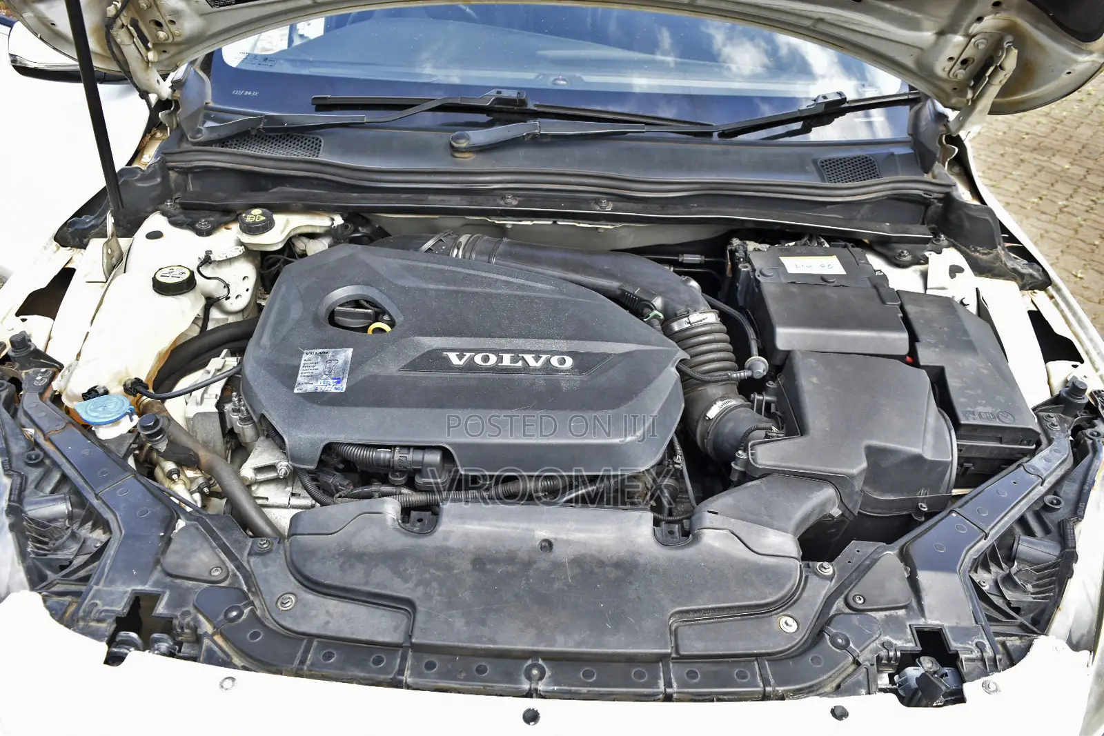 Volvo V40 2015 White