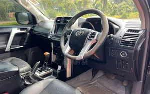 Toyota Land Cruiser Prado 2011 Black