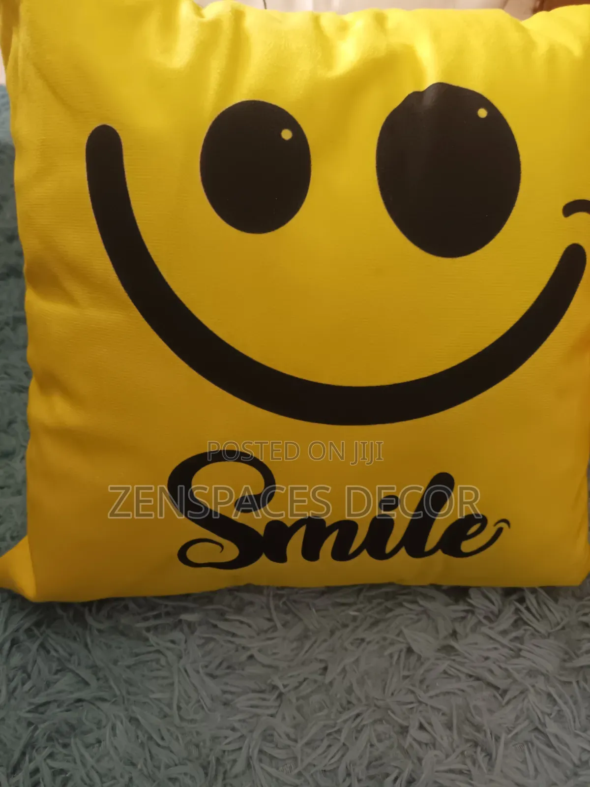 Smiley Face Throwpillow