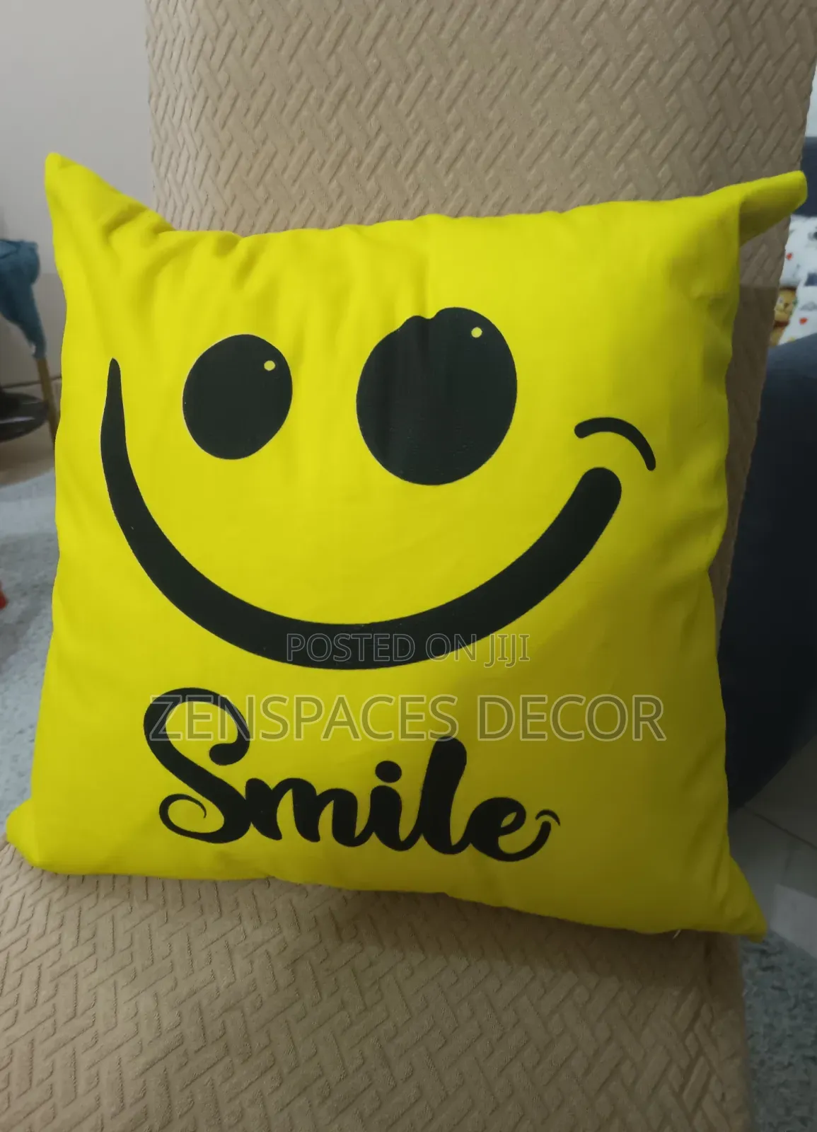 Smiley Face Throwpillow