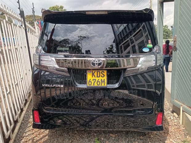 Toyota Vellfire 2018 Black - thumbnail 6