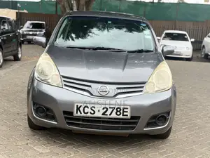 Nissan Note 2011 Green