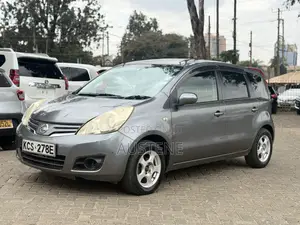 Nissan Note 2011 Green